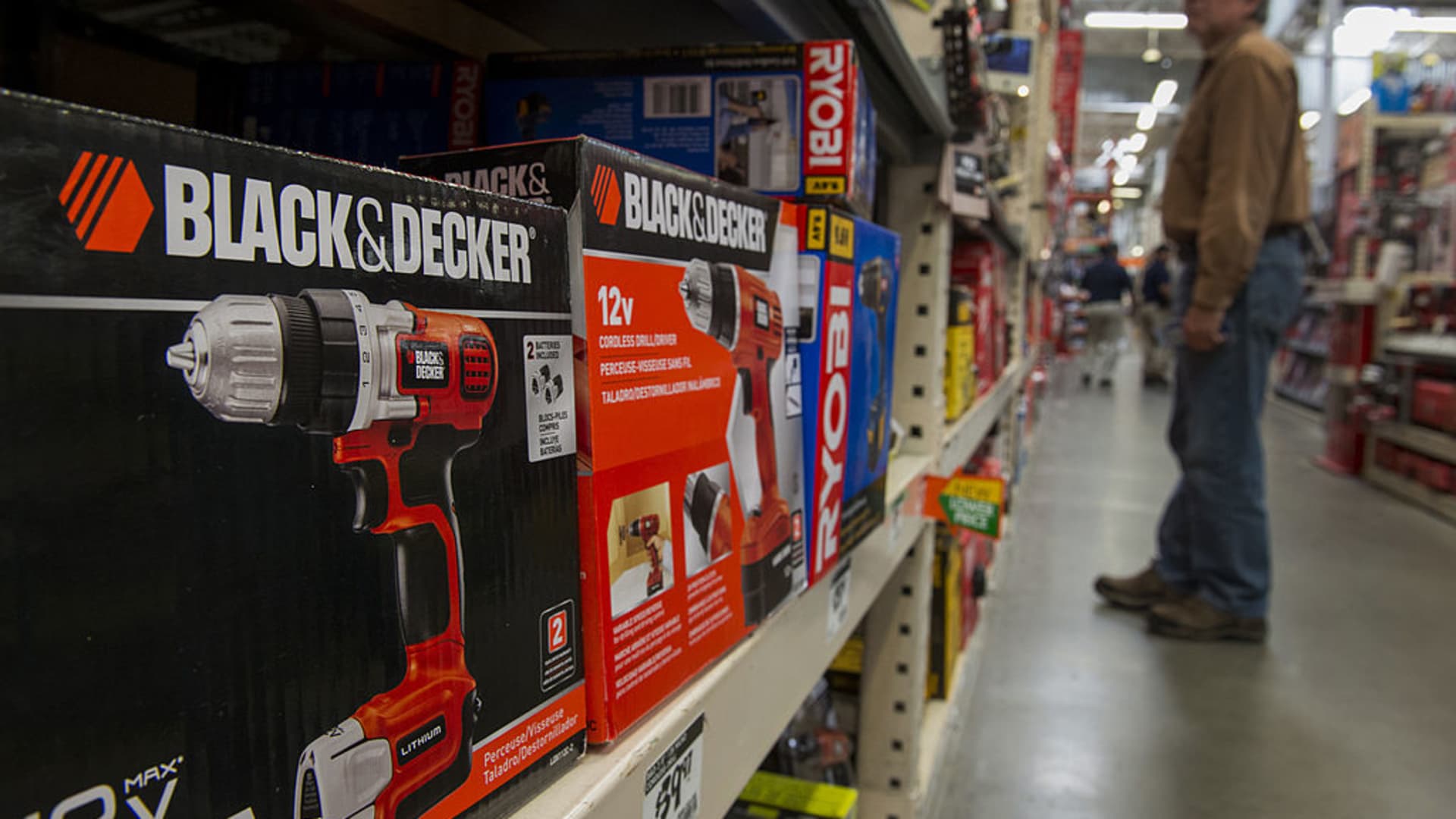 Jim Cramer says buy Stanley Black & Decker's post-earnings plunge 'aggressively'