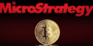 Microstrategy Bitcoin shutterstock 2017041662 gID 7