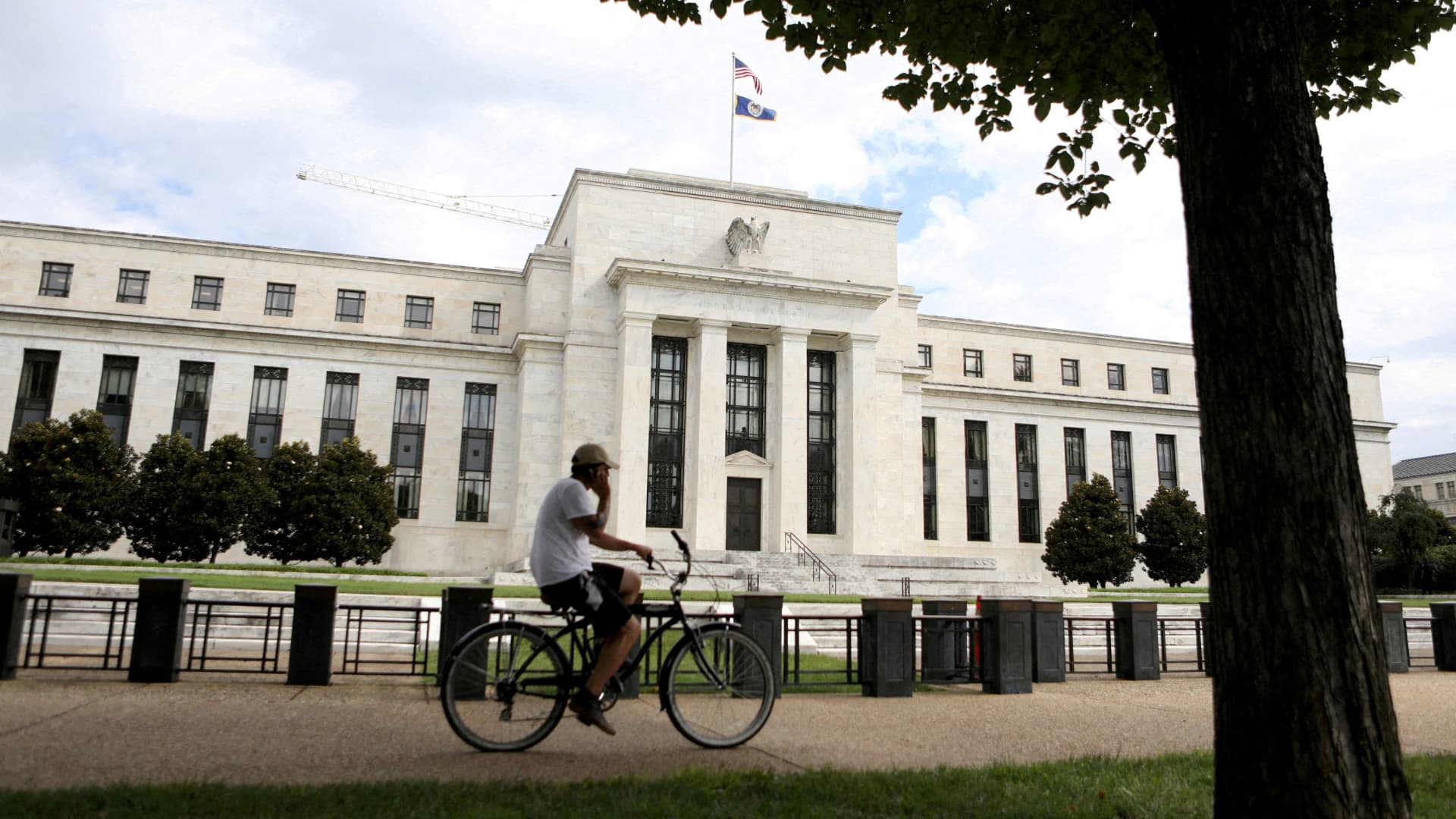Fed isn't losing control of inflation or inflation expectations, says Roth Capital's Michael Darda