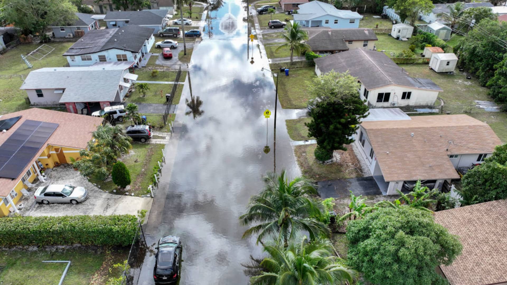 Need a home mortgage? Here's how climate change could hit your credit score